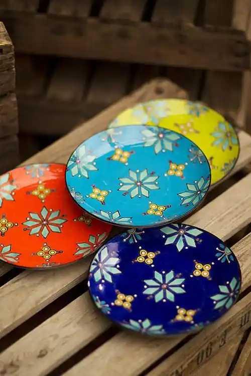 Fast Shipping Vagabond Vintage Handpainted Bright Ceramic Plates