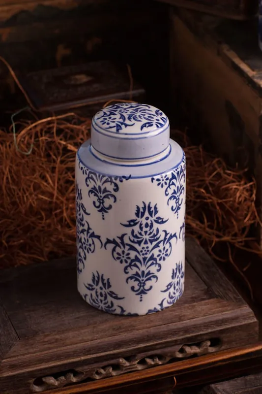 Factory Price Blue & White Ceramic Jar Set of 2 by Vagabond Vintage