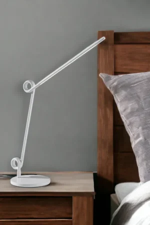 White Metal Novelty Desk Table Lamp By Homeroots Trending