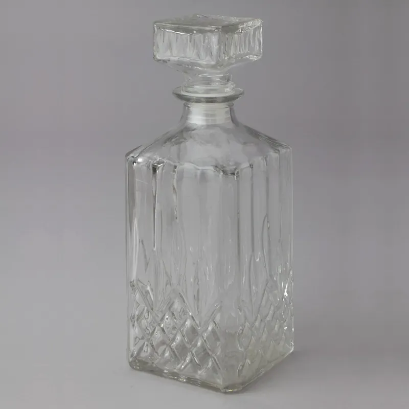 Top Rated Decostar™ Vintage Heavy Crystal Square Glass Liquor Decanter - 12 Pieces