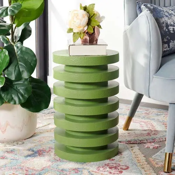 Safavieh Kaysar Accent Table - Green While Supplies Last